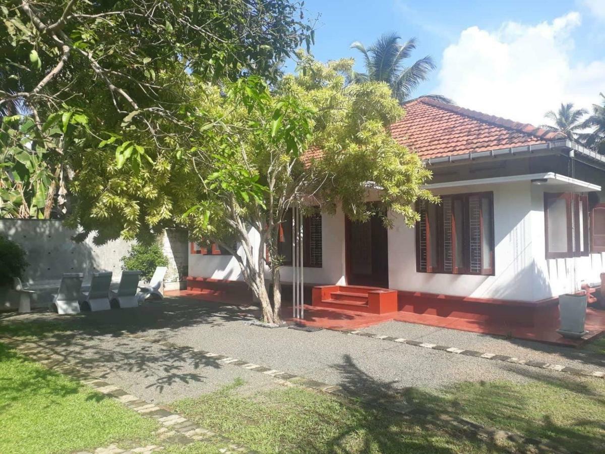Bed and Breakfast Circus Lagoon Hideaway Dodanduwa Exterior foto