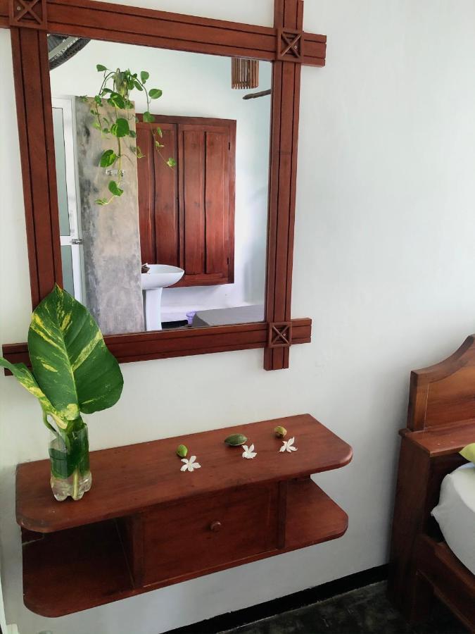 Bed and Breakfast Circus Lagoon Hideaway Dodanduwa Exterior foto
