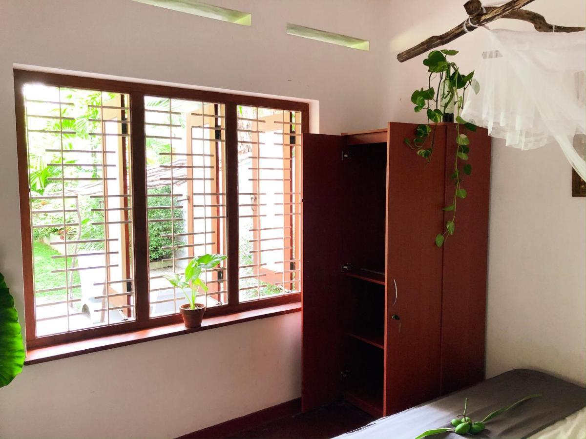Bed and Breakfast Circus Lagoon Hideaway Dodanduwa Zimmer foto